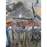 Bàn thao tác inox đục lỗ phòng sạch