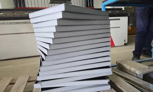 Dự án gia công 150 mặt bàn inox gấp mép cho khách hàng tại KCN Phú Hà, Phú Thọ
